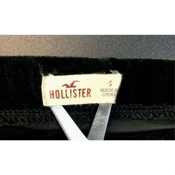 Hollister Womens Black Velvet Pull-On Stretch Overlapped Mini Skirt Size Small - Picture 6 of 10